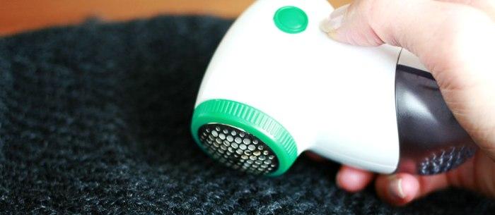 Специальная машинка для удаления катышков с одежды