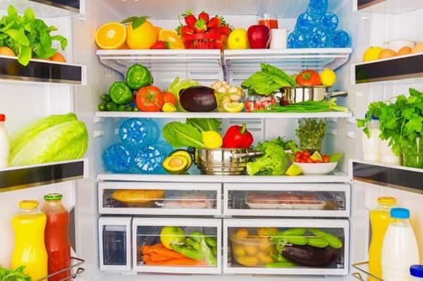 продукты в холодильнике