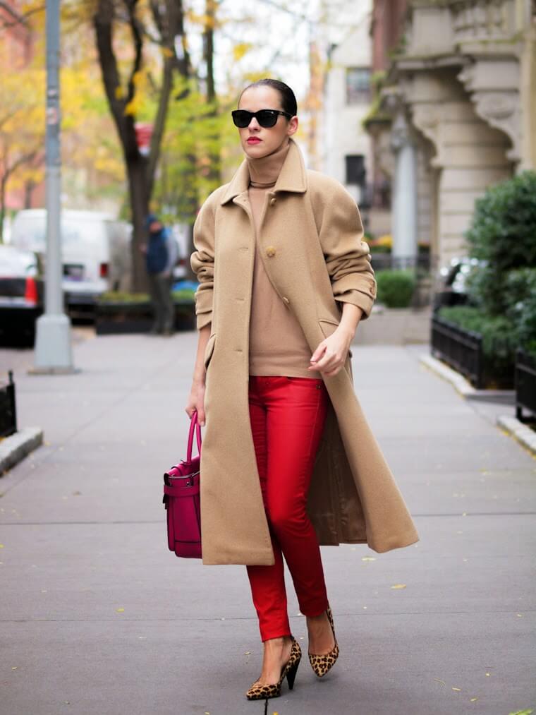 как сочетать бежевый и красный цвет