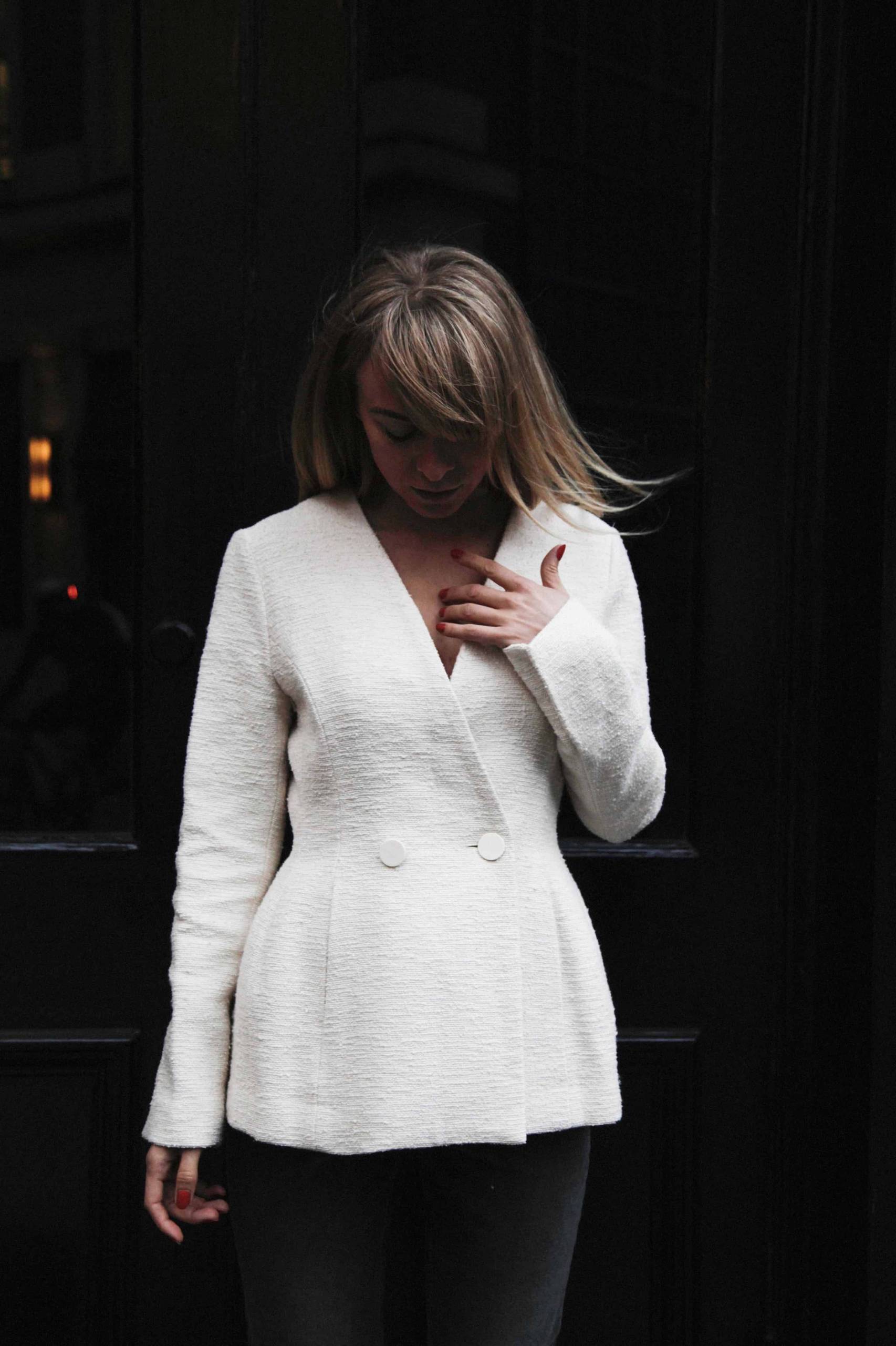 куртки для фигуры яблоко 3