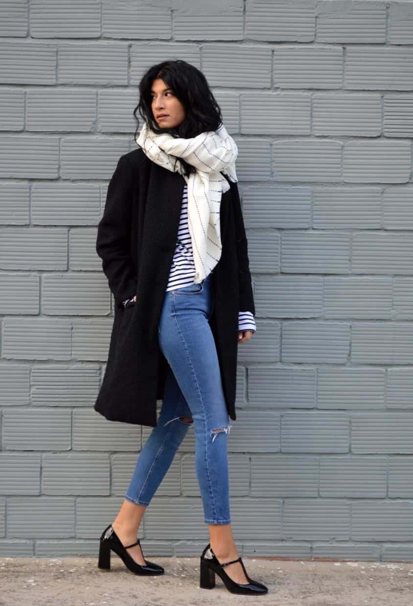белый шарф с пальто
