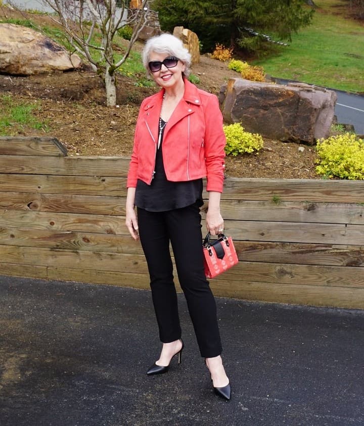 одежда для женщин за 60 лет