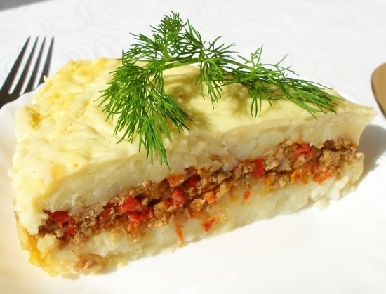 Запеканка с мясом и картошкой в духовке