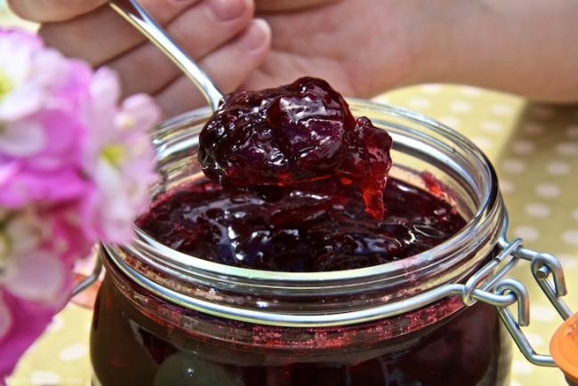 Вишневый джем в мультиварке