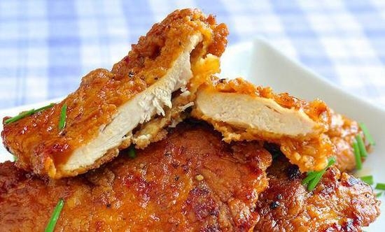 Куриные отбивные с сыром на сковороде