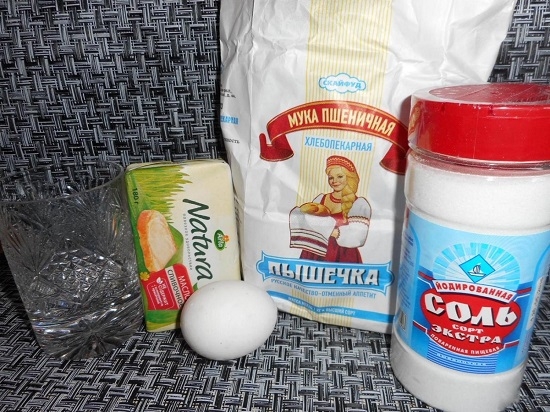 Самый вкусный заливной луковый пирог - продукты