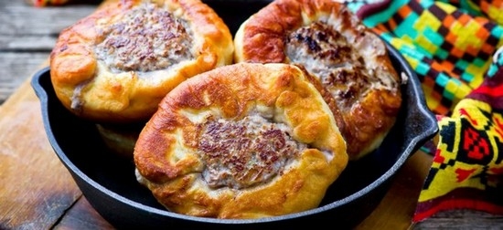 Как приготовить беляши с мясом на сковороде?