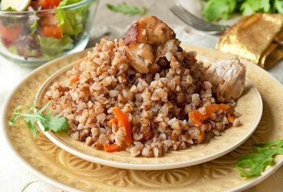 Как приготовить гречку с курицей в мультиварке?