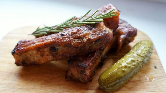Картошка тушеная с ребрышками