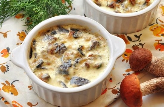 Жульен с курицей и грибами