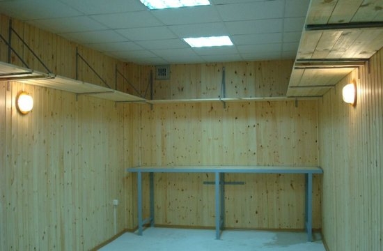 Обустройство гаража внутри своими руками: идеи с фото