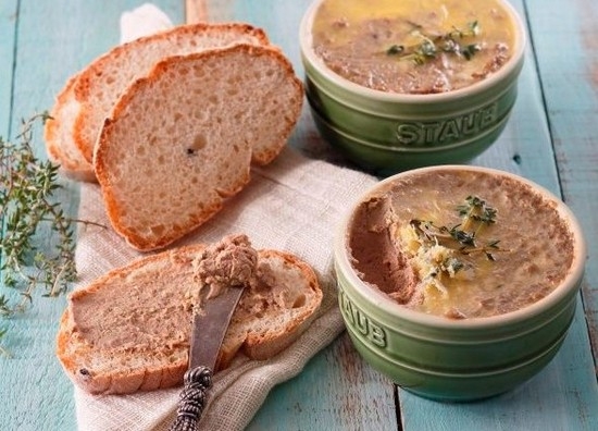Как приготовить из куриной печени изысканный паштет: хозяйке на заметку