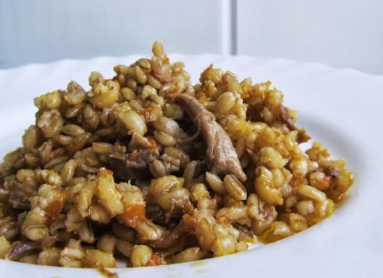 Перловая каша с тушенкой в мультиварке