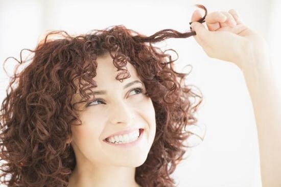 Секреты укладки непослушных кудрей