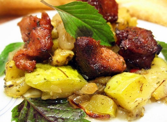 Кабачки с мясом и картошкой в духовке