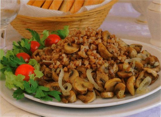 Курица с гречкой и грибами в мультиварке