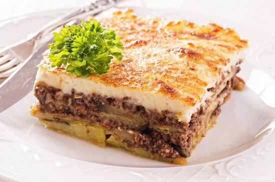 Запеканка с картошкой, фаршем и грибами