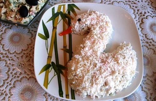 Салат Белый лебедь: классический рецепт