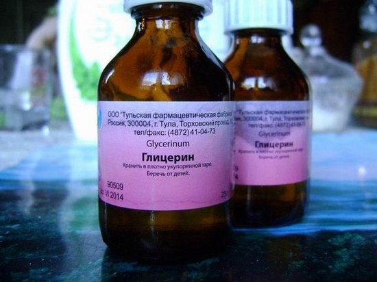 Маска для рук с глицерином и медом особенно полезна если часто приходится работать в саду