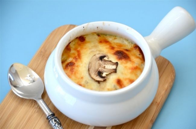 Жульен с грибами в горшочках