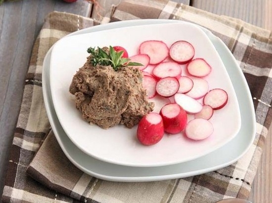 Куриный печеночный паштет с овощами
