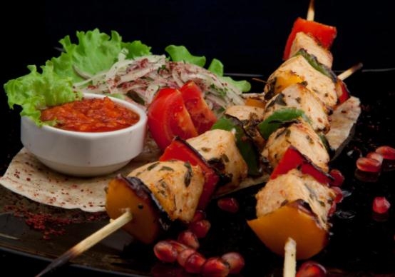 Как замариновать шашлык из курицы?