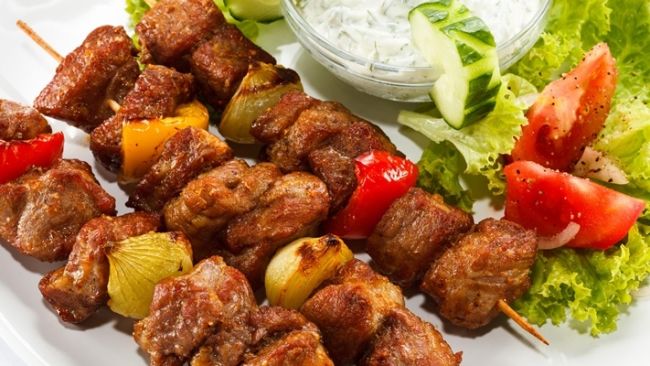 Шашлык из баранины с медовым соусом