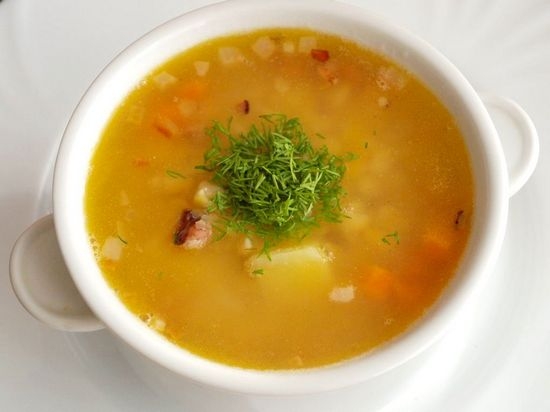 Гороховый суп-пюре с курицей и ветчиной