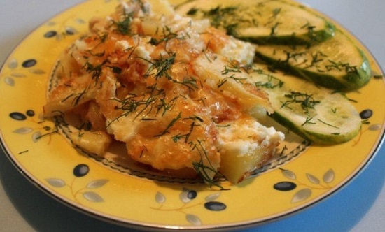 Куриные грудки в сметане с картошкой