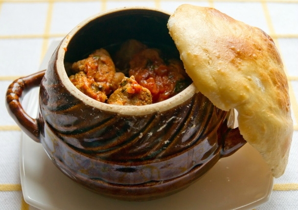 Картофель в горшочках с курицей