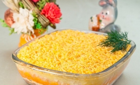 Сытный и вкусный салатик Мимоза с овощами