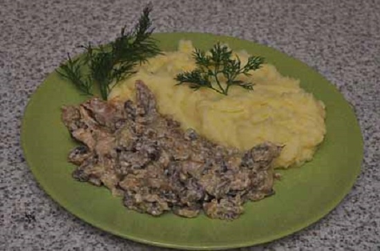 Бефстроганова из свинины. Приготовление