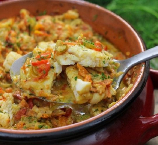 Как приготовить рыбу в духовке с овощами?