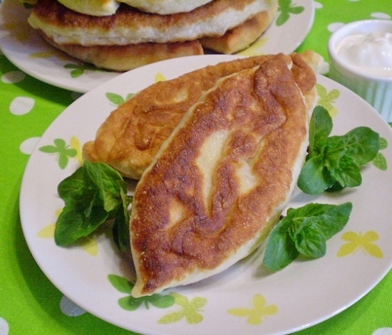Как пожарить вкусные пирожки с капустой?
