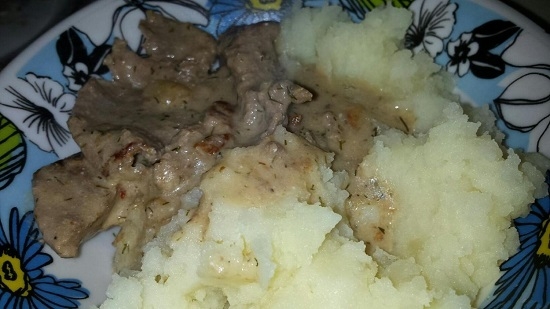 мясо по-строгановски в томатном или другом соусе